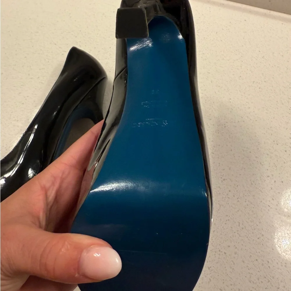 Yves Saint Laurent Black Heels Tribtoo Classic Pumps - Picture 5 of 6